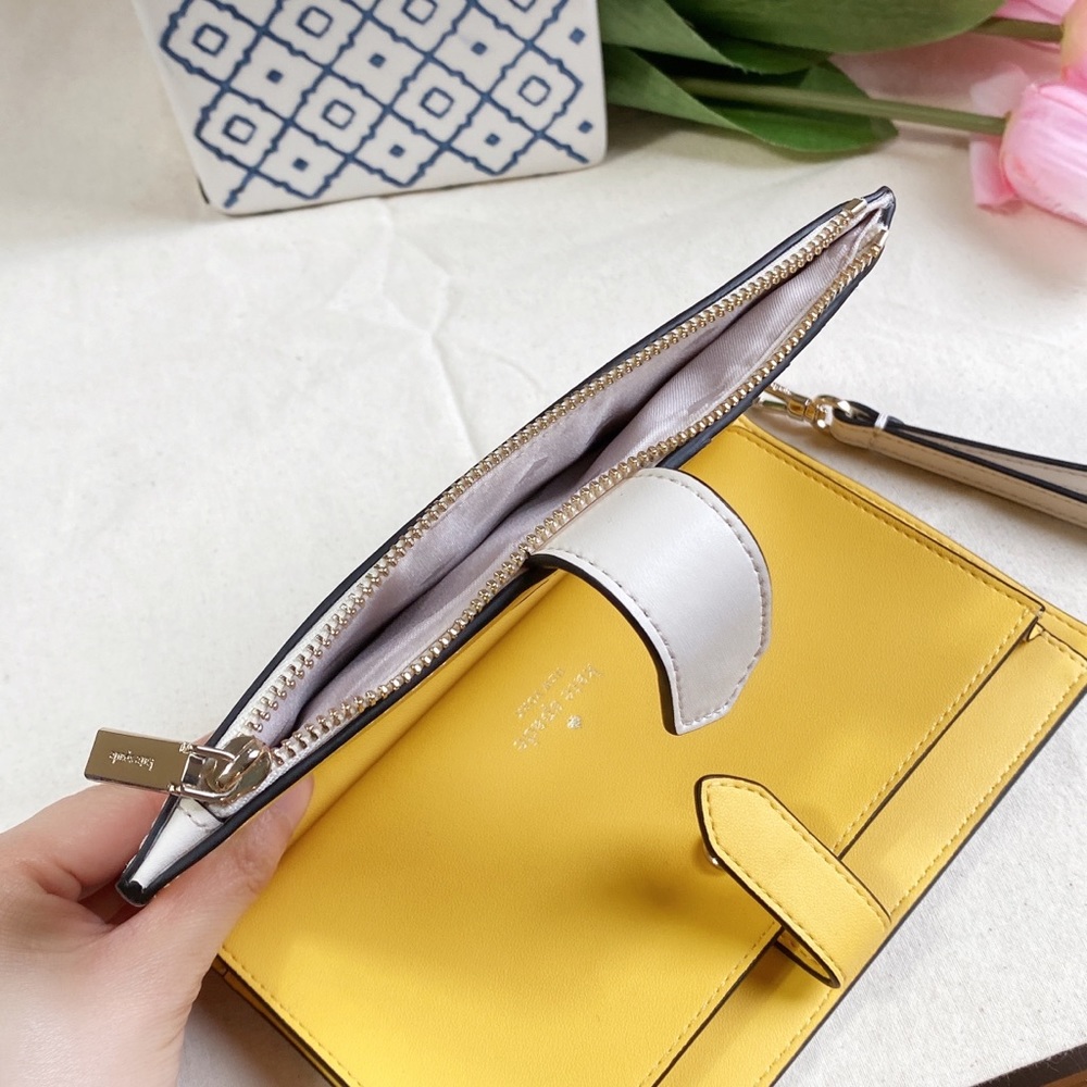 Kate Spade honey bee phone wallet wristlet - Picture 13 of 13
